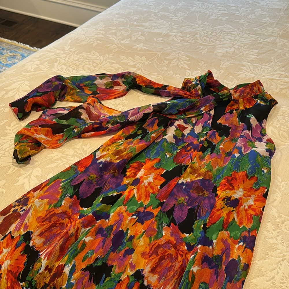 NWOT Floral sleeveless dress - Picture 5 of 9